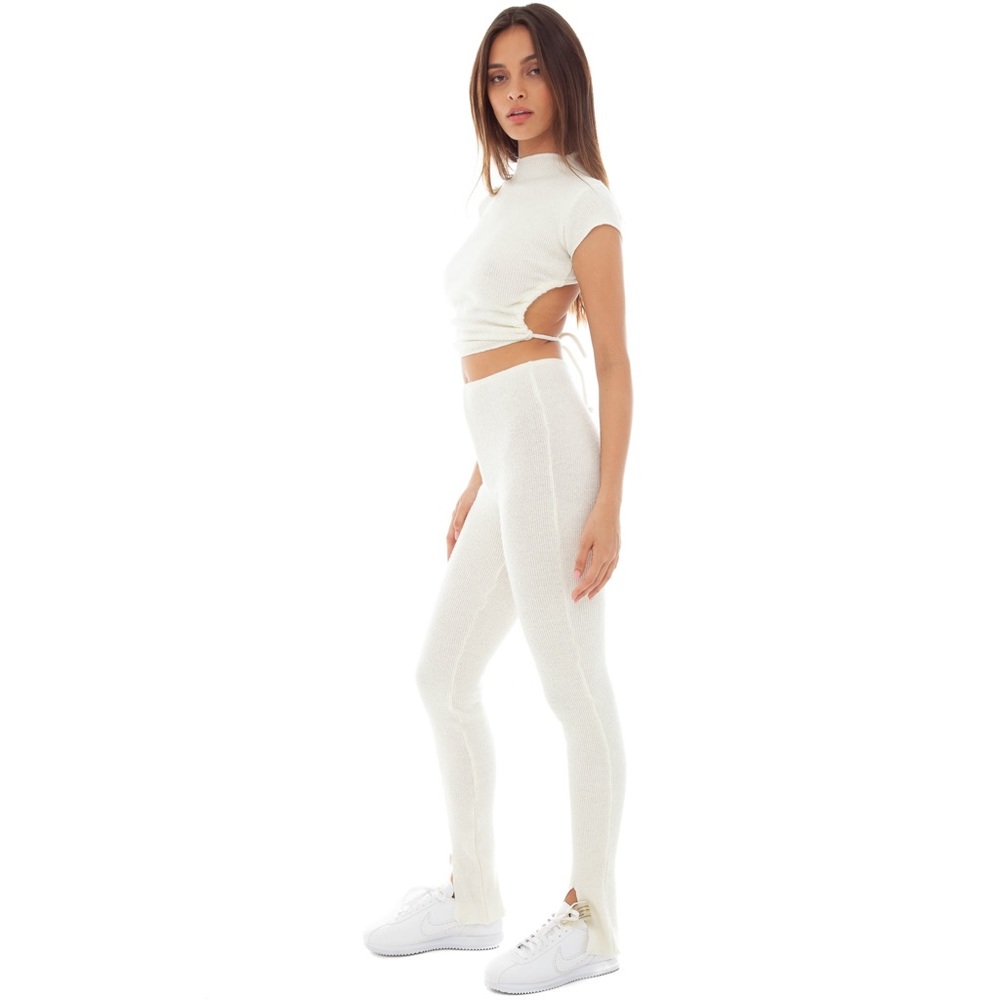 AREYOUAMI SAIA OPEN BACK TEE IN WHITE